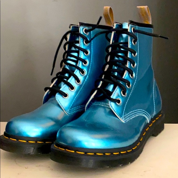 Dr. Martens Shoes - Doc martens